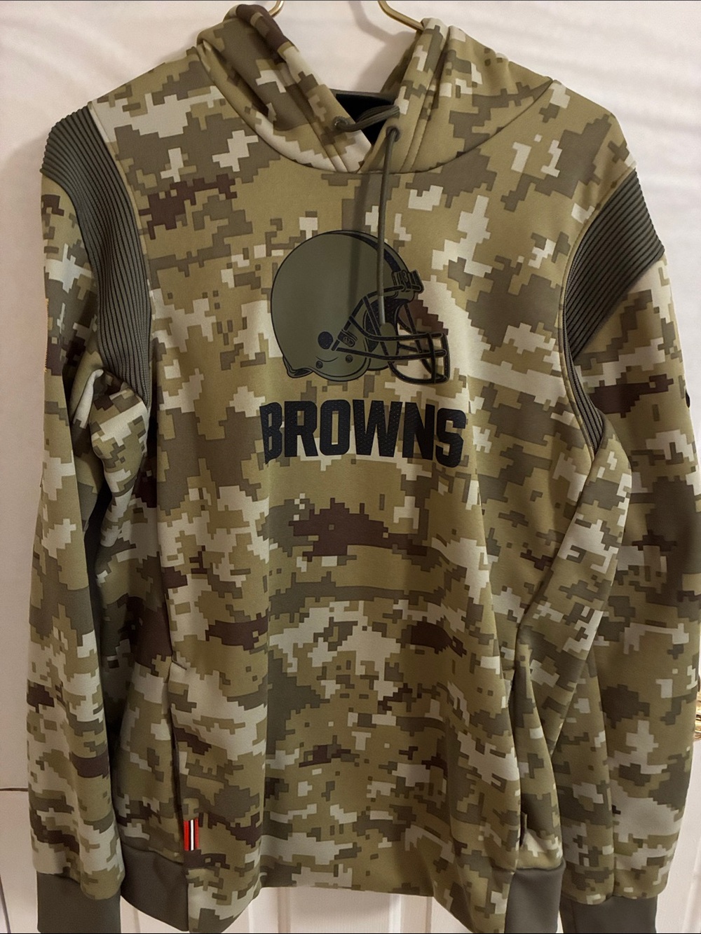 Nike Men's Olive Camo Crewneck hoodie with front pocket pouch